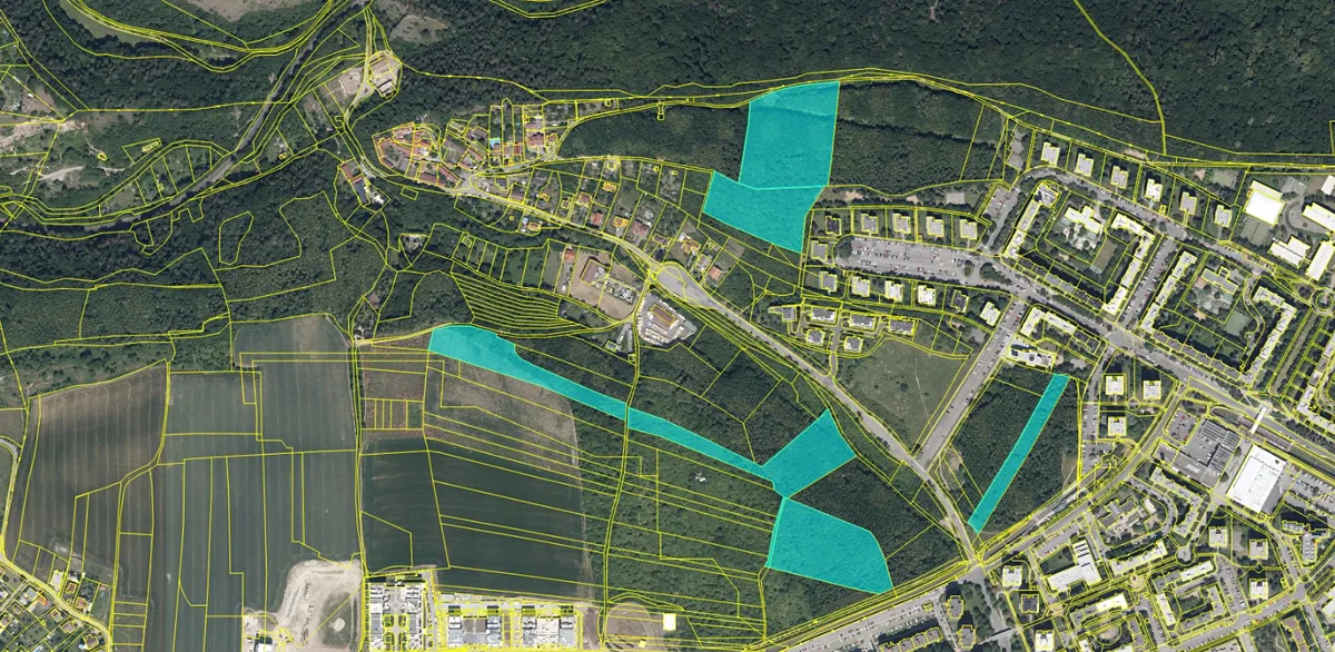 Prodej komerčního pozemku 64179 m²